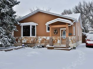 1807 S 2nd Ave N, Lethbridge, AB T1H 0B5