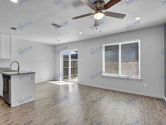 4th image of 8007 Marydean Ave