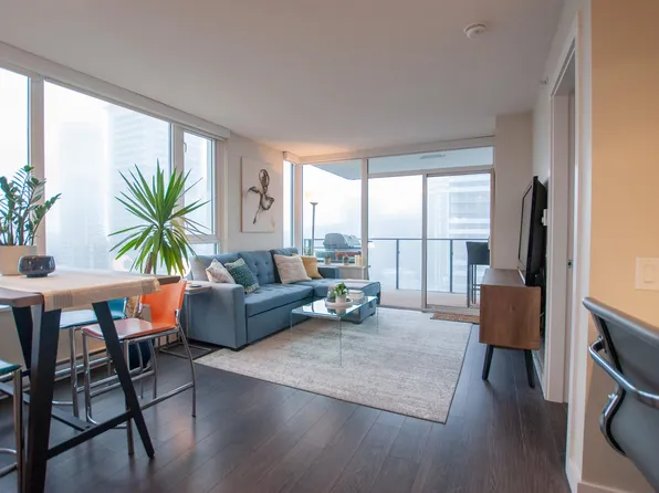 602 Como Lake Ave #1507, Coquitlam, BC V3J 0G2