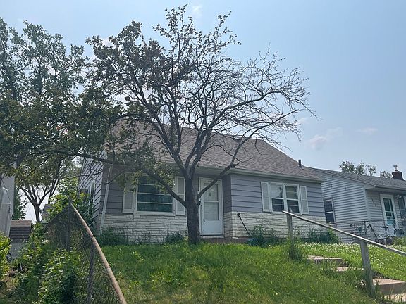 3rd image of 1868 Mechanic Ave