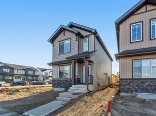 1005 Aster Blvd NW, Edmonton, AB T6T 2V2