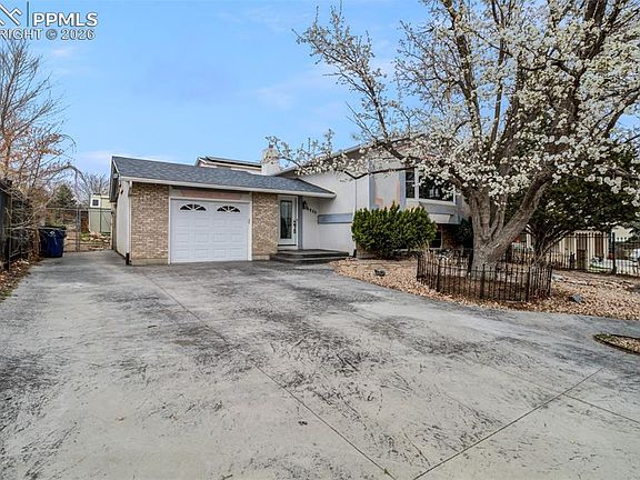2nd image of 6920 Blue River Way