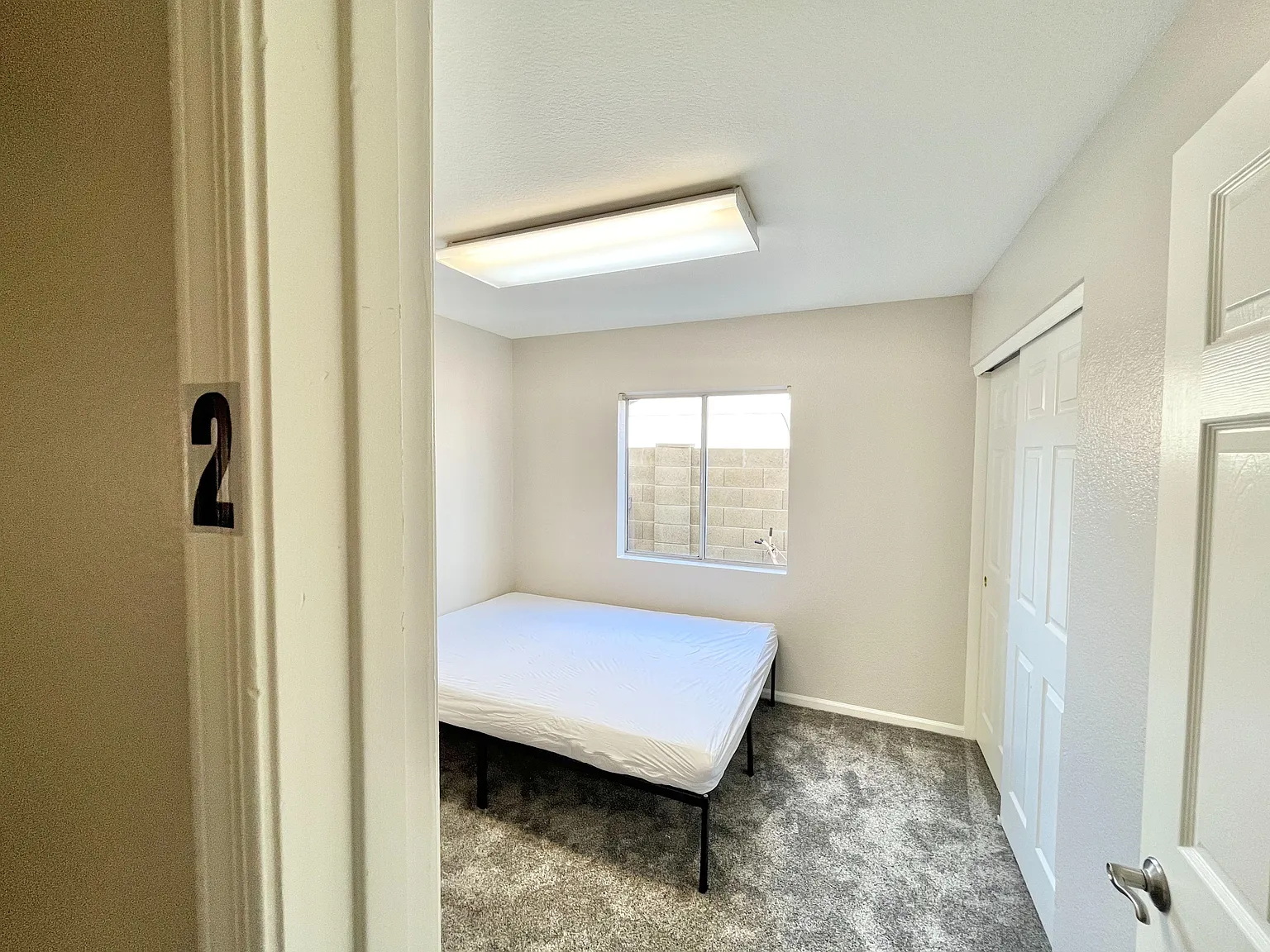 4 bed, 3.0 bath, 2168 sqft, $910 — Photo 4
