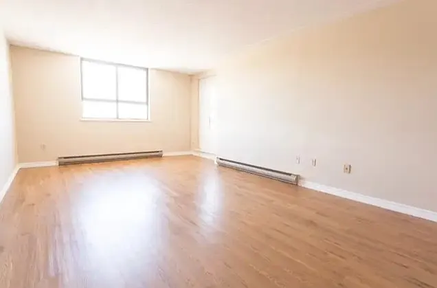 Windermere Apartments — Photo 4