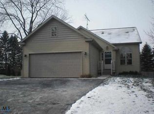 3502 W Farm Dr, Metamora, MI 48455