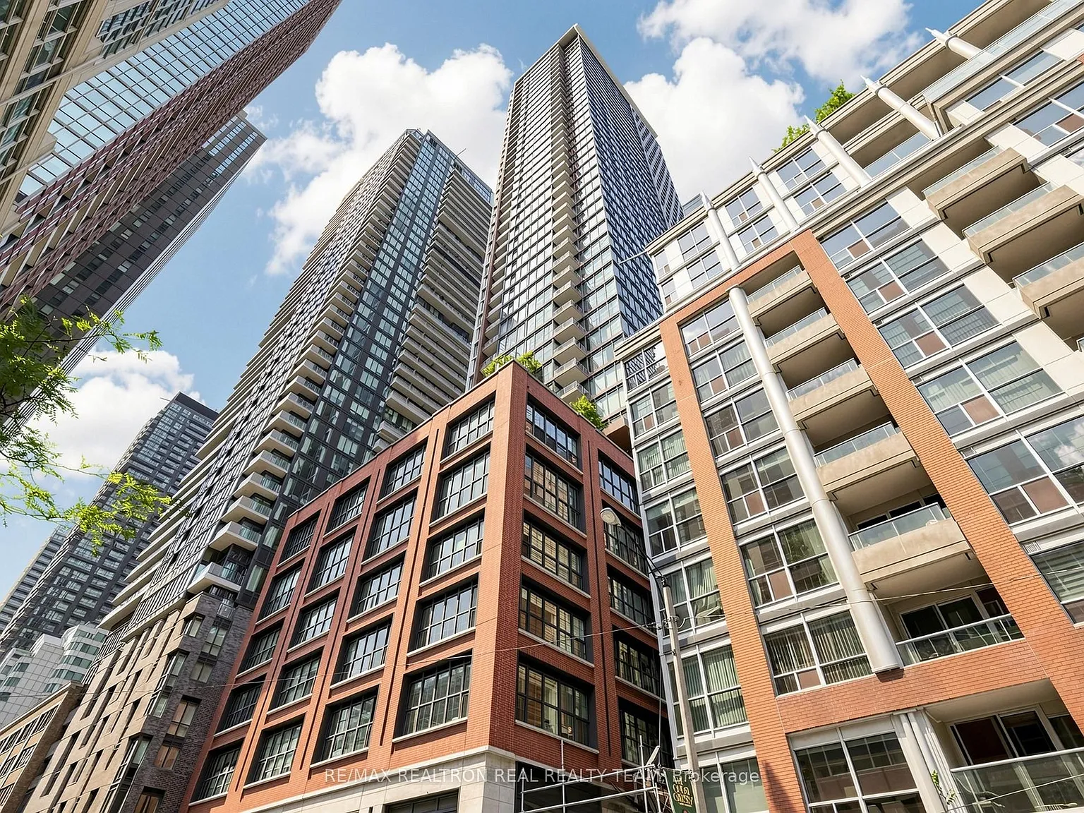 1 bed, $2,300 — Photo 2