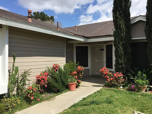 3rd image of 2223 S Augusta Pl