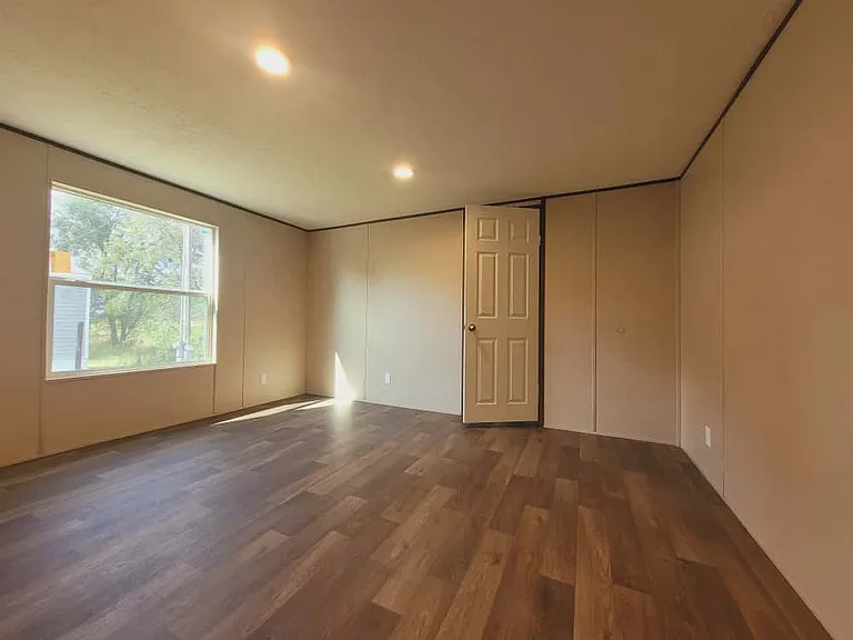 4954 W Highway 30 #16 — Photo 3