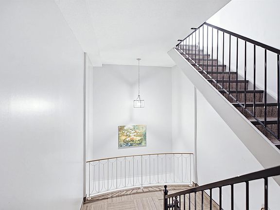 3rd image of 7825 159th St NW