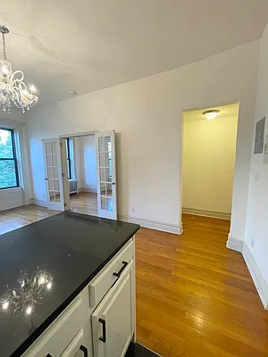 Rented by Oxford Property Group | media 11