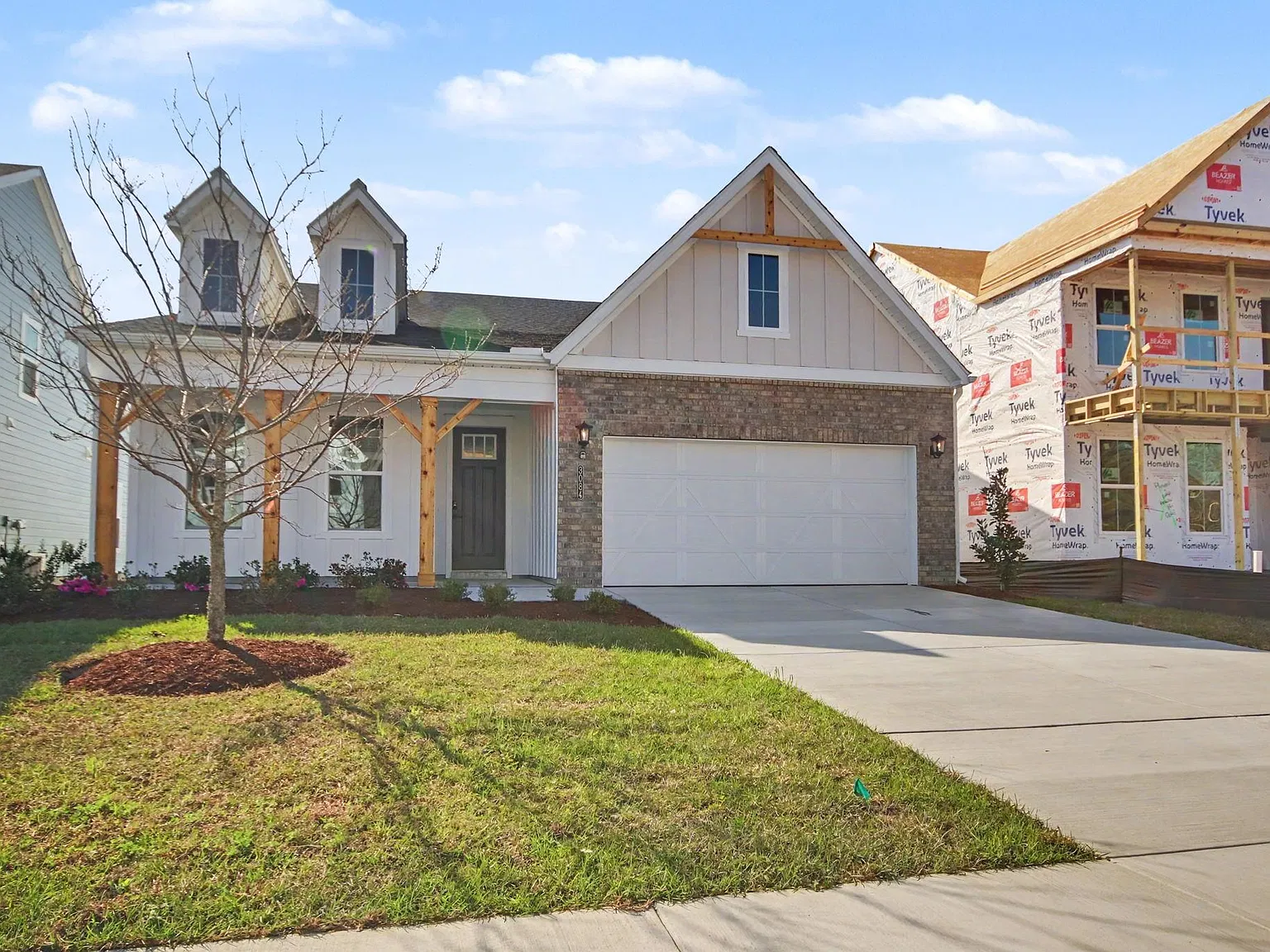 3 bed, 2.0 bath, 2175 sqft, $2,700 — Photo 1