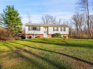 72 Harrigan Rd, Hopewell Junction, NY 12533