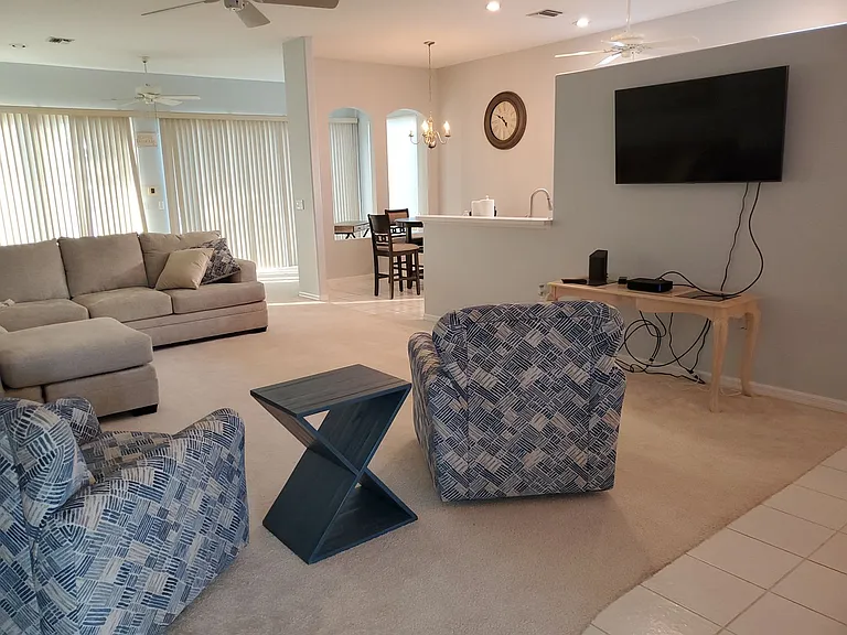 1141 Southlake Ct — Photo 7