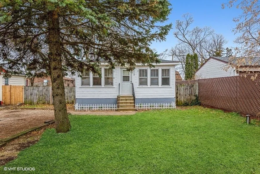 7429 South Dr photo 1