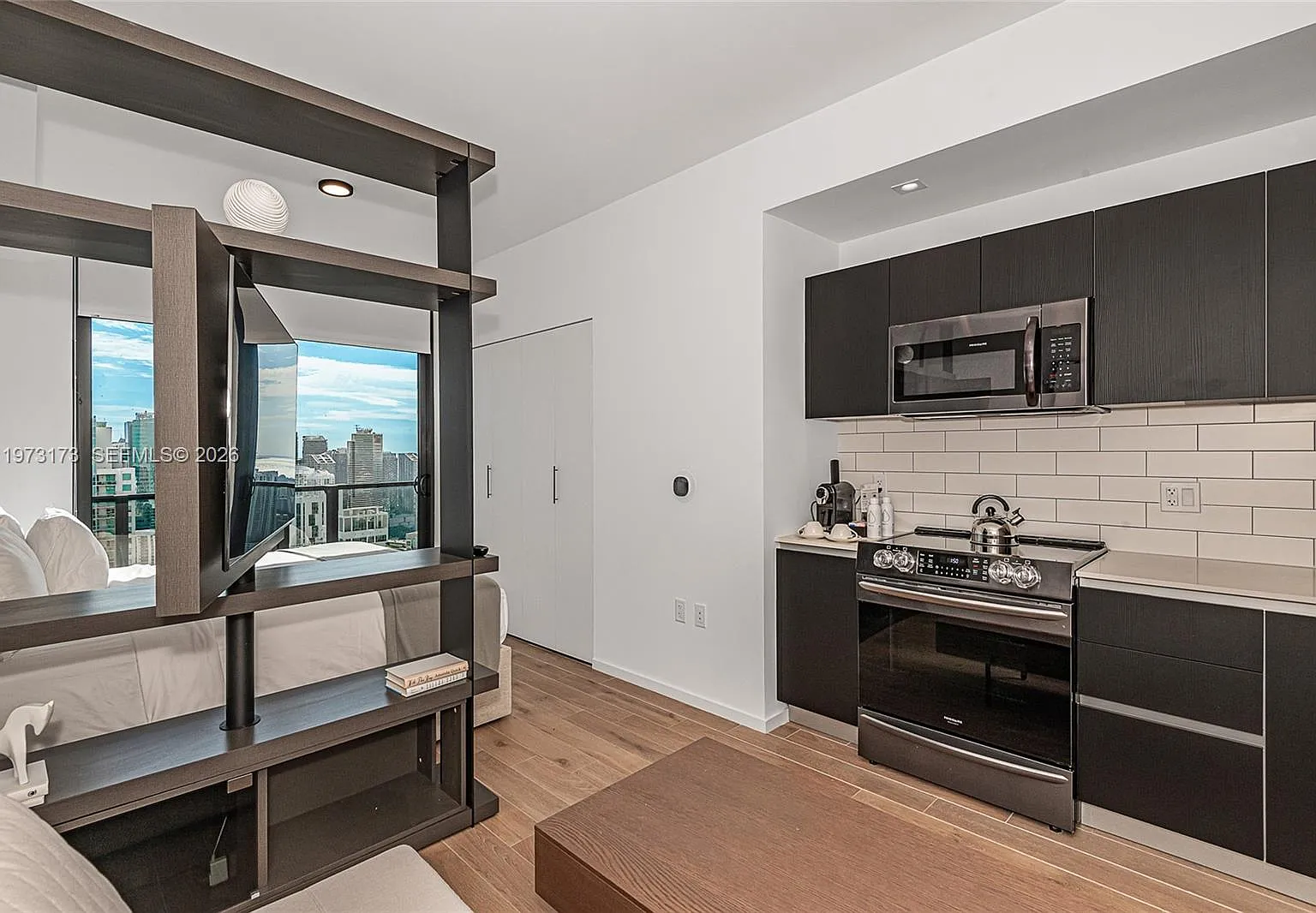 1 bed, 1.0 bath, $2,700 — Photo 4
