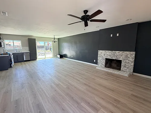 25293 Bay Ave Photo 1