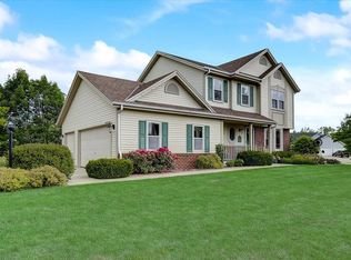 S78W17132 Ricco Ct, Muskego, WI 53150