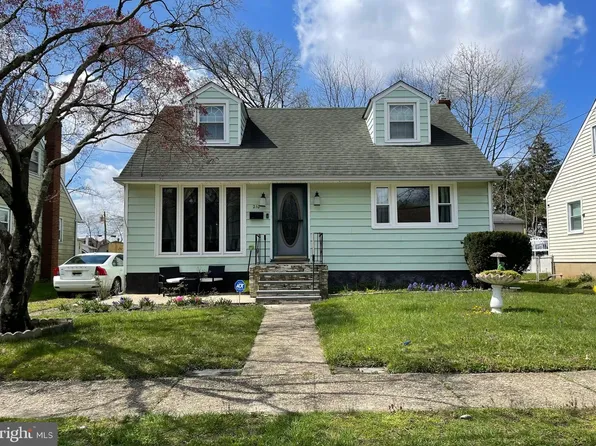 210 Hilliard T Moore Ave, Lawnside, NJ 08045