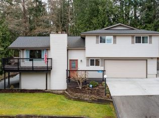 2300 Cedar Hills Pl, Mount Vernon, WA 98274