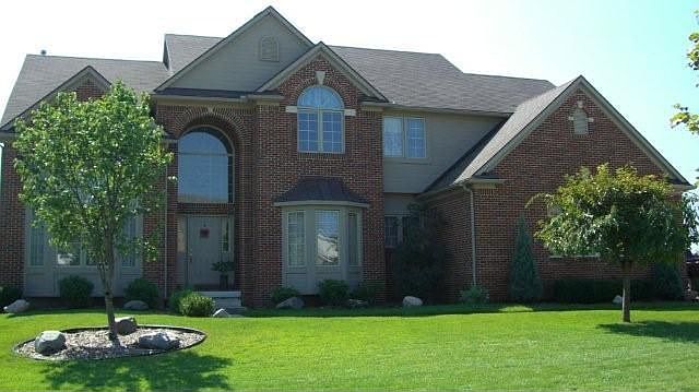 1st image of 8922 Woodlore South Dr