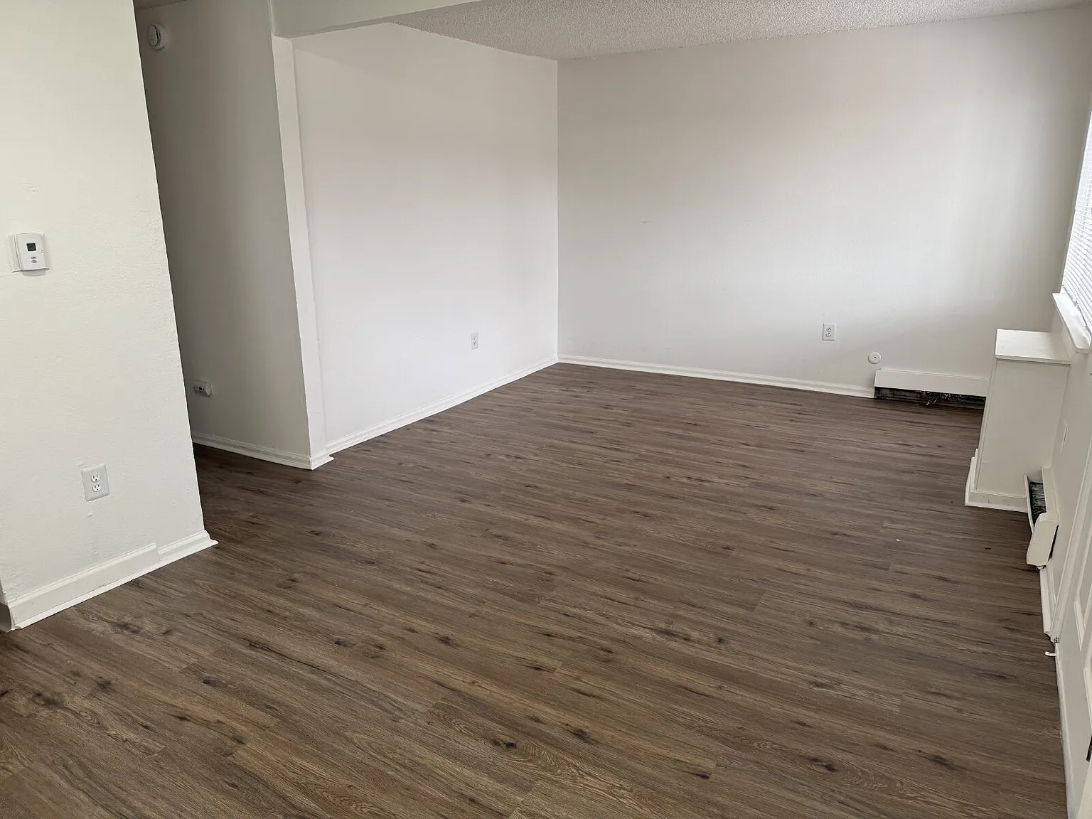 2 bed, 1.0 bath, 650 sqft, $900 — Photo 3