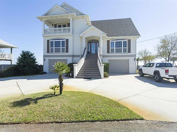 2nd image of 2701 Del Mar Dr
