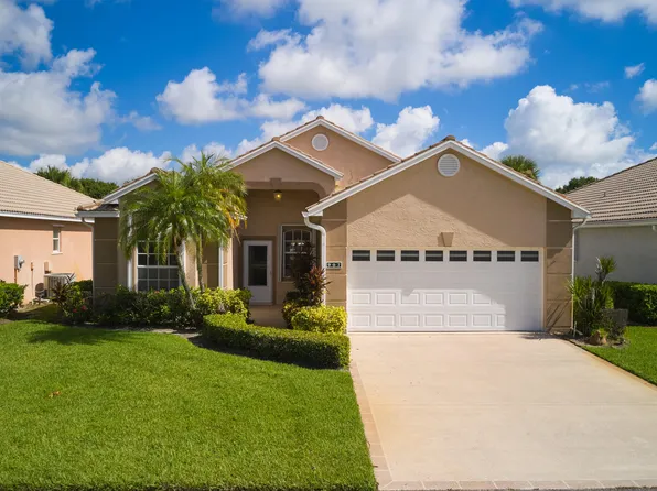 907 NW Sarria Court, Port St Lucie, FL 34986