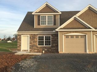 140 Randolph Dr, Elizabethtown, PA 17022