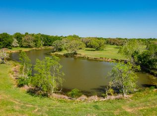 229 Circle Rd UNIT B, Smithville, TX 78957