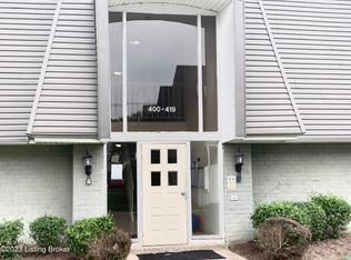 416 La Fontenay Ct, Louisville, KY 40223