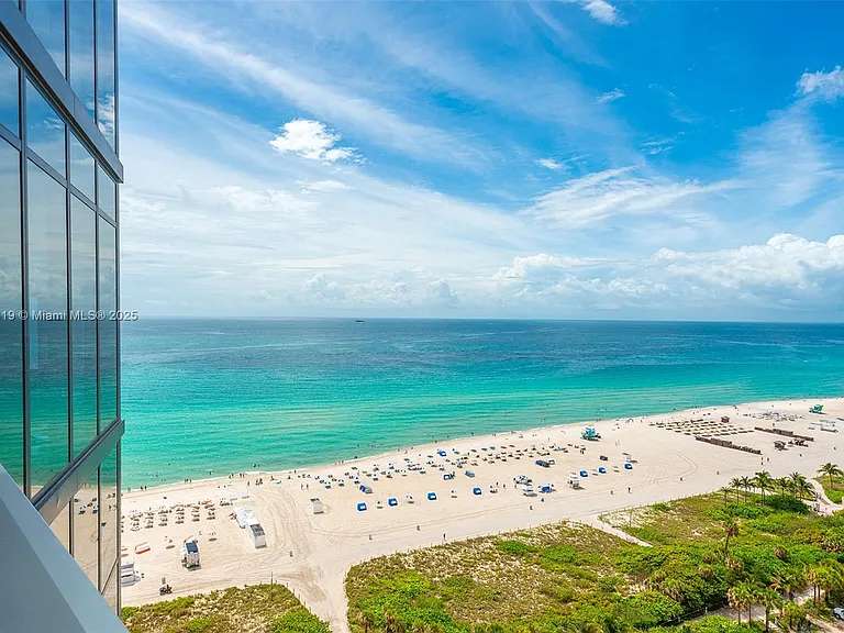 2201 Collins Ave — Photo 40