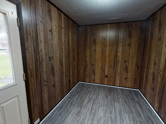 4th image of 2602 Brown Ave #2