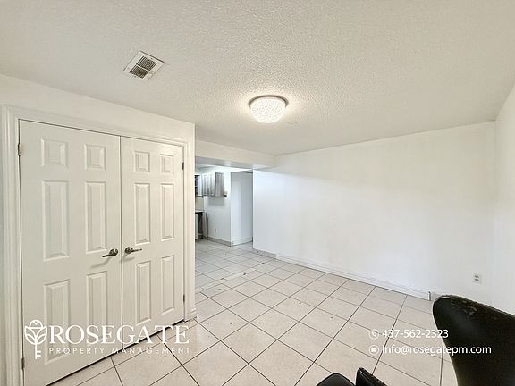 5th image of 29 Orchard Park Dr #2