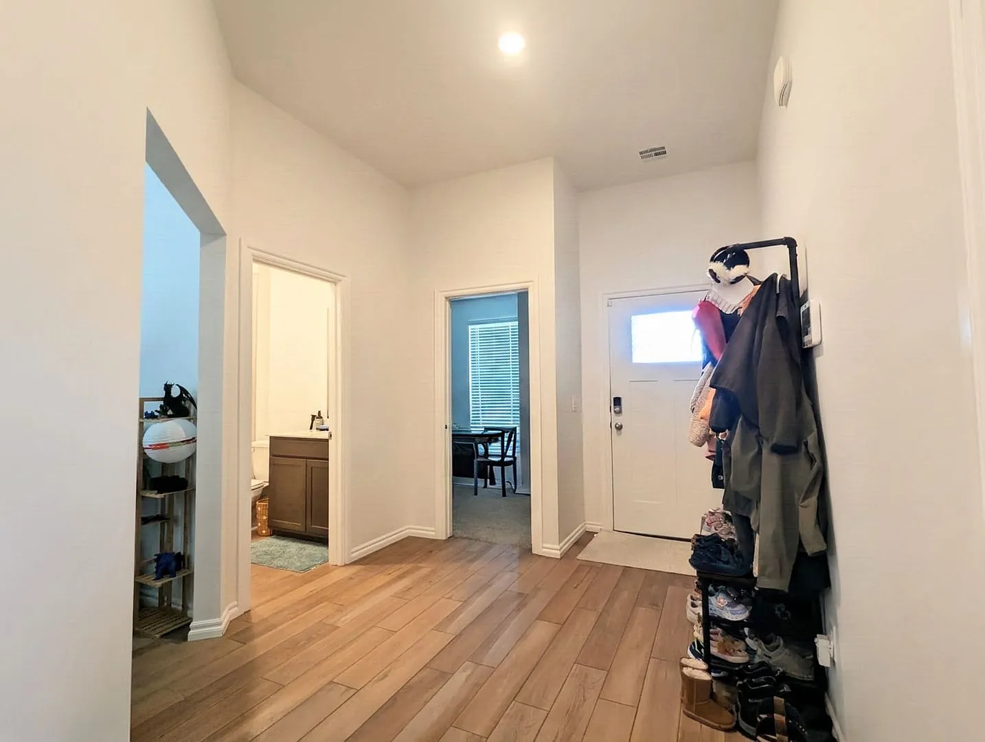 Beautiful 4-Bedroom Yukon Home with Study, 3 Full Baths & Fenced Backyard — Photo 2
