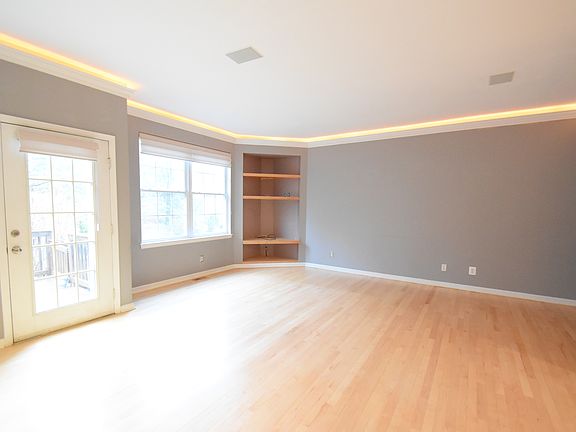 Spacious family room