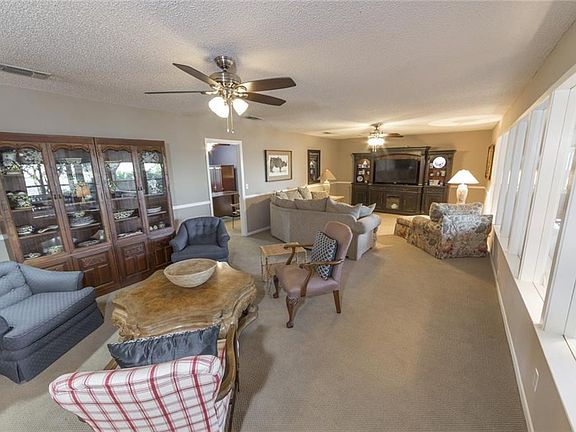 2nd image of 303 Baugh Ln