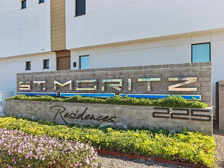 St. Moritz Townhomes — Photo 33
