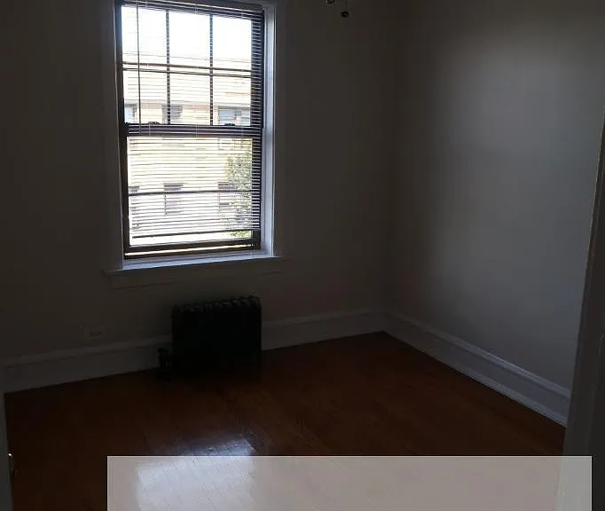 1749 W Devon Ave #3 — Photo 7