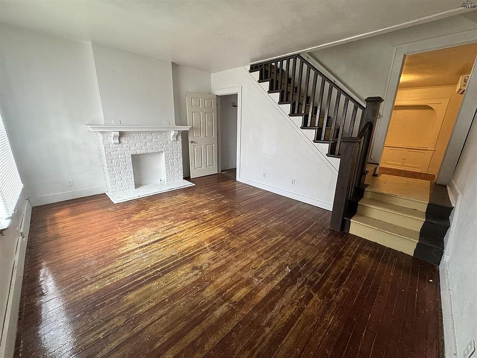 1st image of 2906 9th St