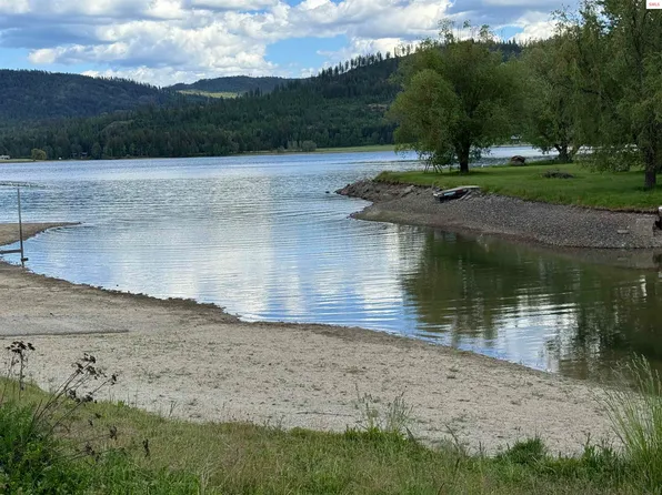 265 Campbell Loop, Priest River, ID 83856