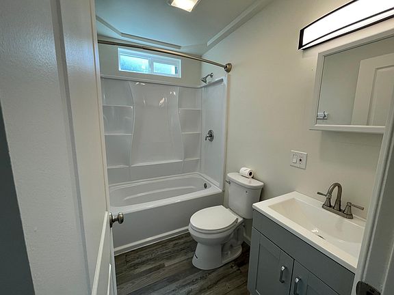 3rd image of 402 63rd St Spc 4