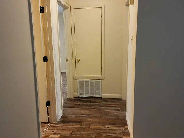 511 Summitt St #B — Photo 7