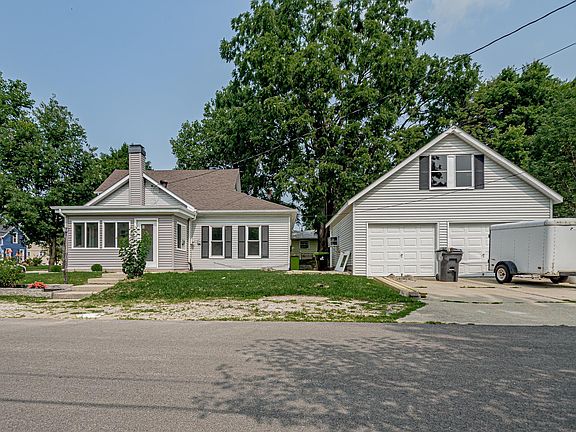 2nd image of 805 N Lafontaine St