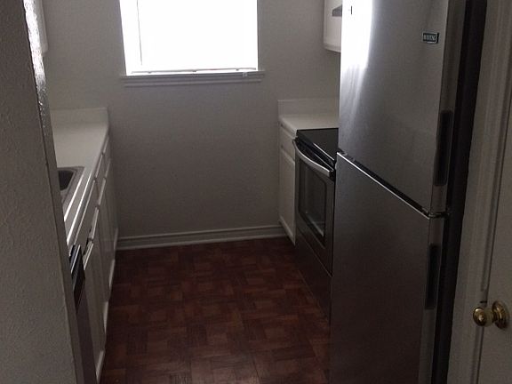 2nd image of 135 Lake Meadows Dr