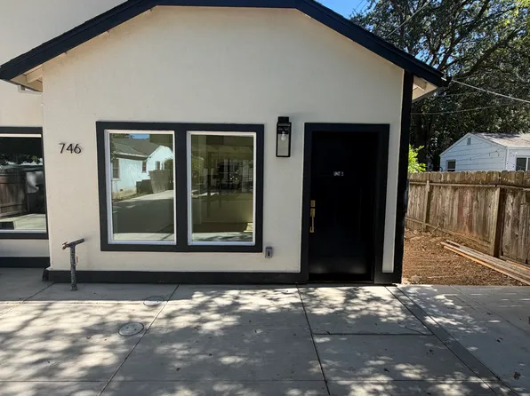 746 7th Ave, Sacramento, CA 95818