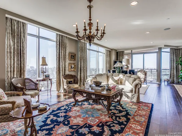 4242 Broadway #1702, San Antonio, TX 78209