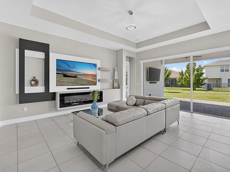16293 Melogold Dr — Photo 38