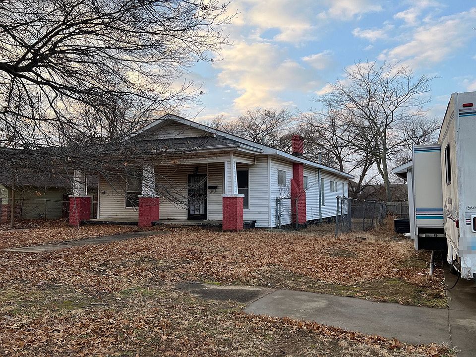 2nd image of 1007 Denison St