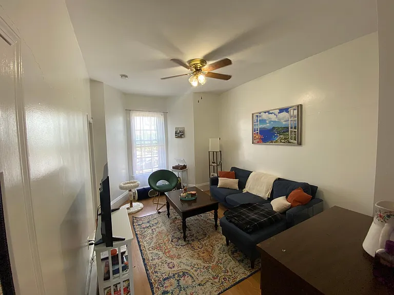 520 Saratoga St #3 — Photo 8