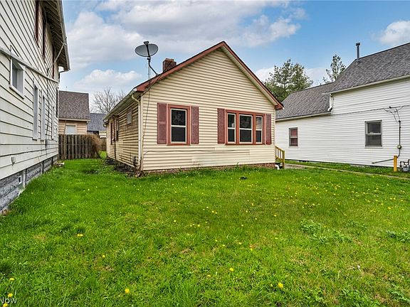 4th image of 6610 Clark Ave